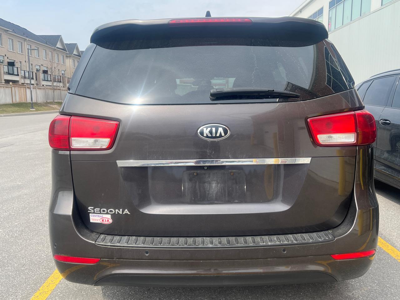 2015 Kia Sedona LX CERTIFIED Photo3