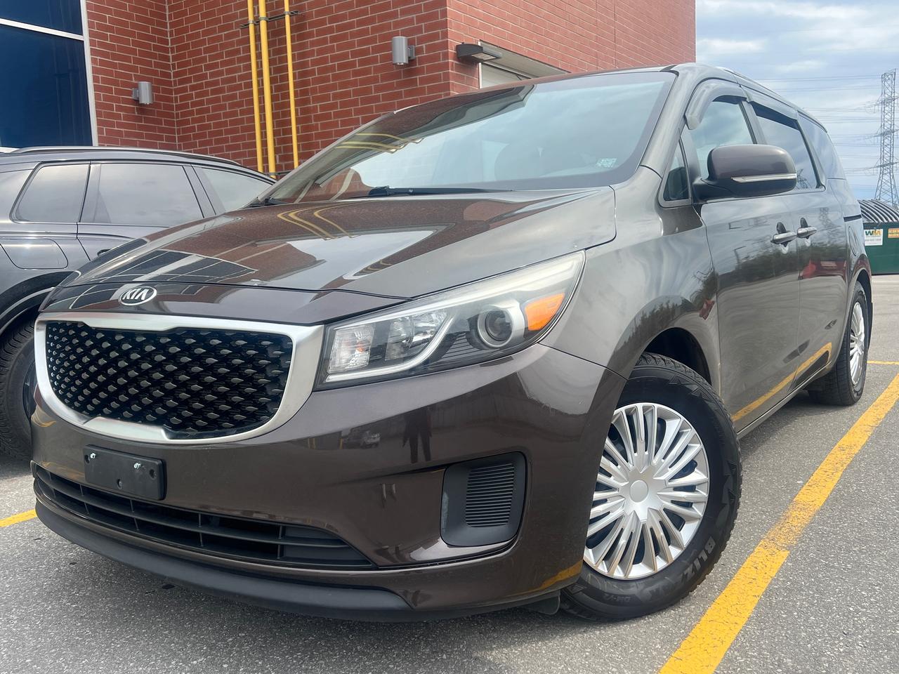 2015 Kia Sedona LX CERTIFIED - Photo #1