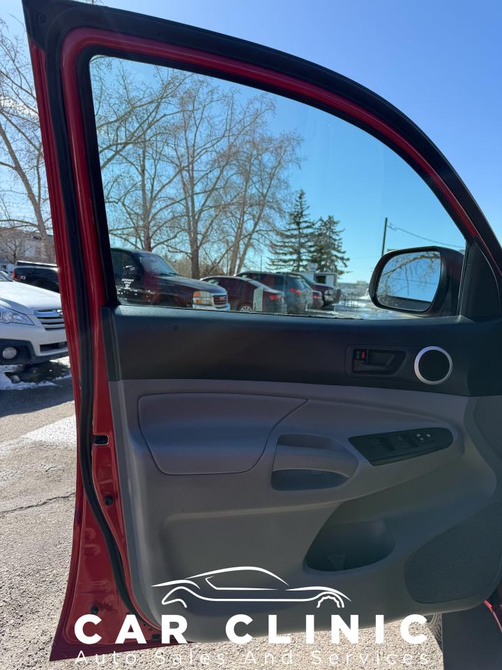 2014 Toyota Tacoma  - Photo #9