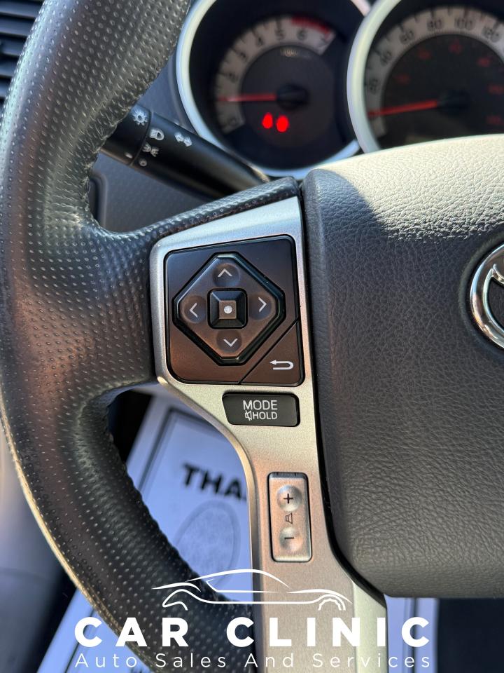 2014 Toyota Tacoma  - Photo #23