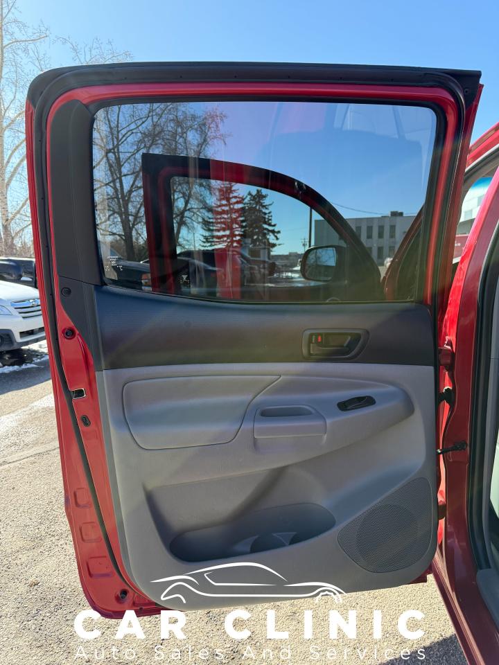 2014 Toyota Tacoma  - Photo #11