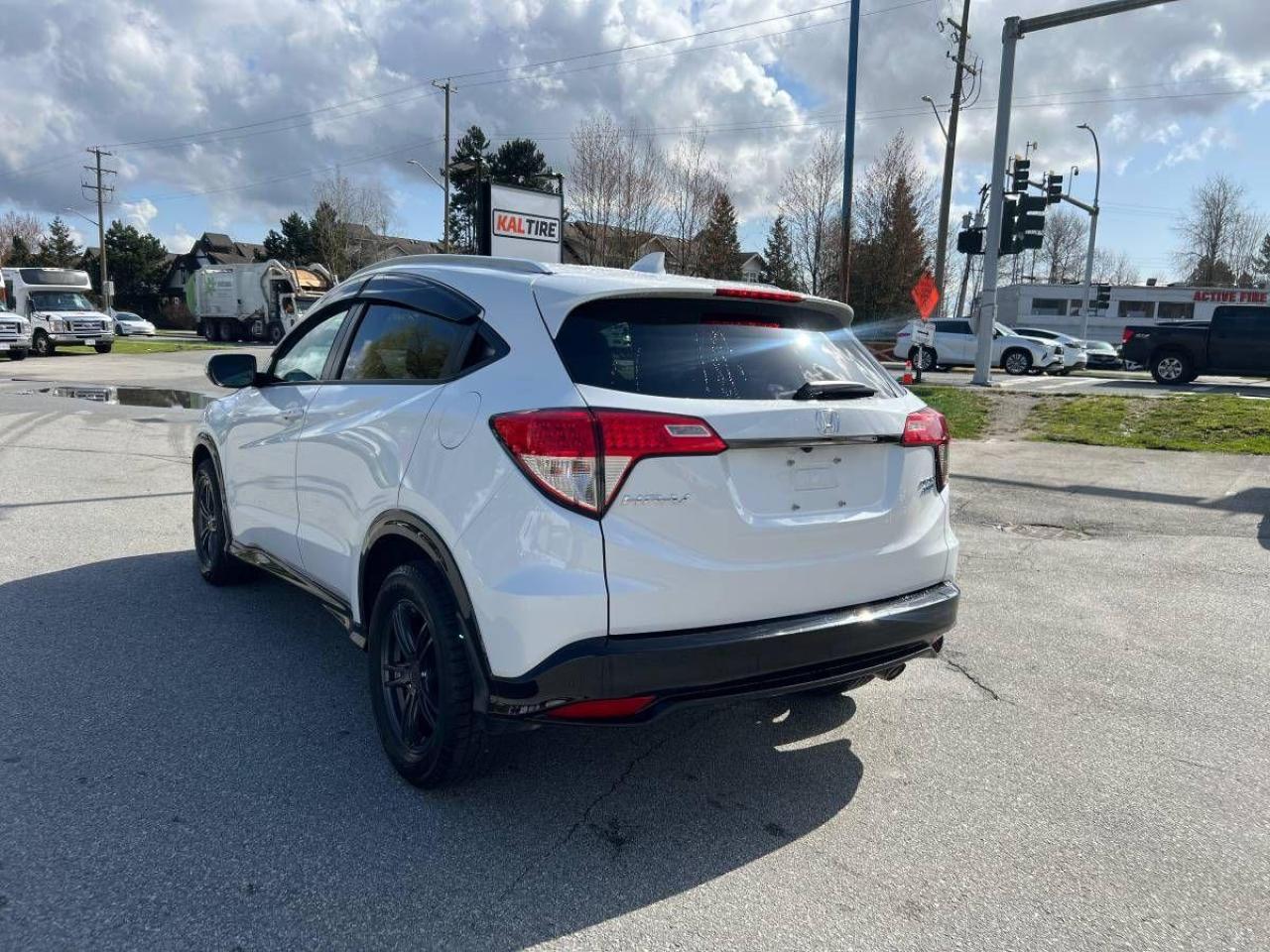 2022 Honda HR-V Sport AWD CVT - Photo #5