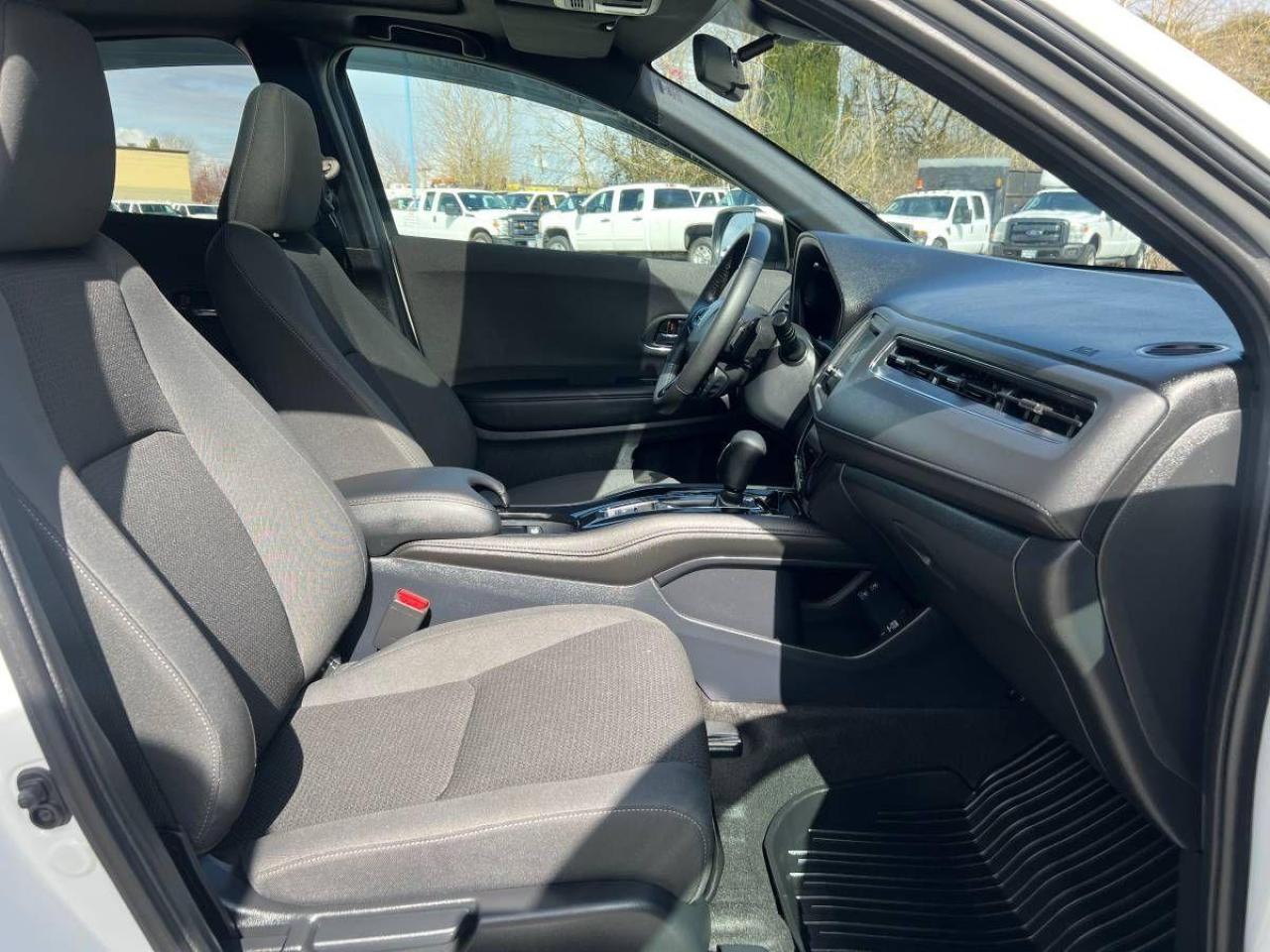 2022 Honda HR-V Sport AWD CVT - Photo #9