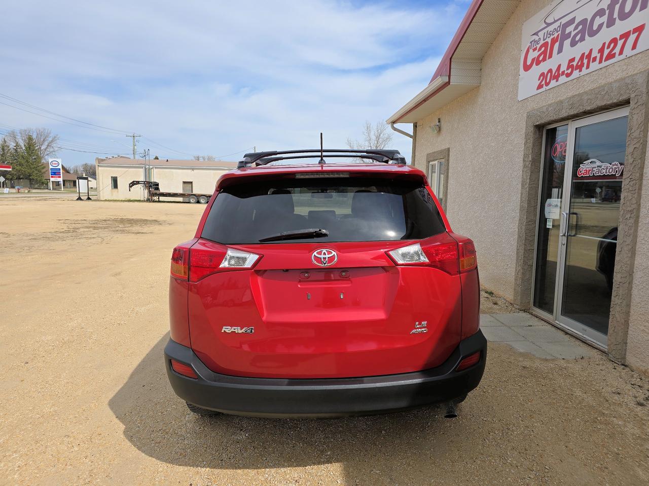 2015 Toyota RAV4 AWD 4dr LE - Photo #19