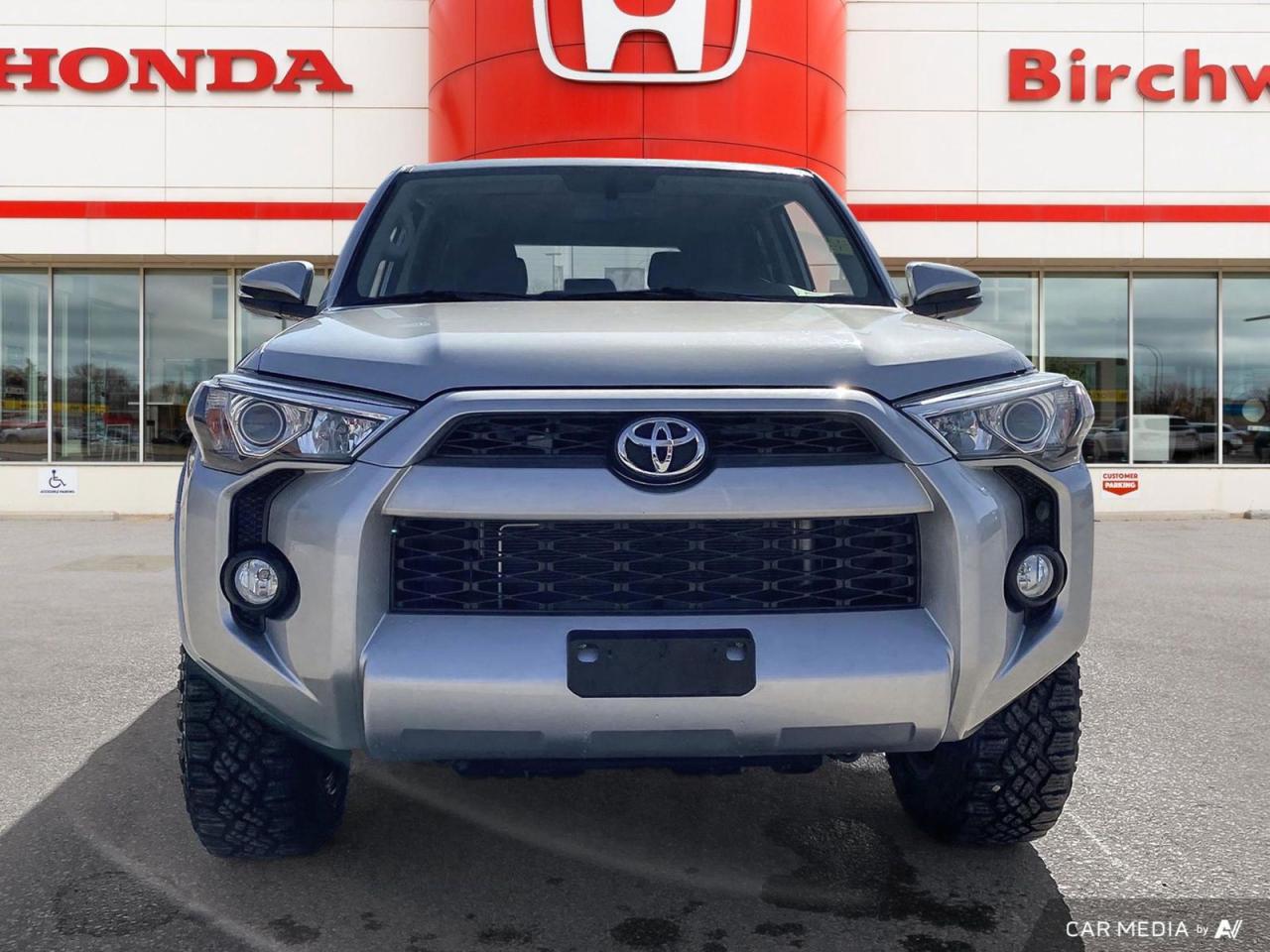 Used 2018 Toyota 4Runner 4WD Leather | SR5 | 2X sets of Rims and Tires for sale in Winnipeg, MB