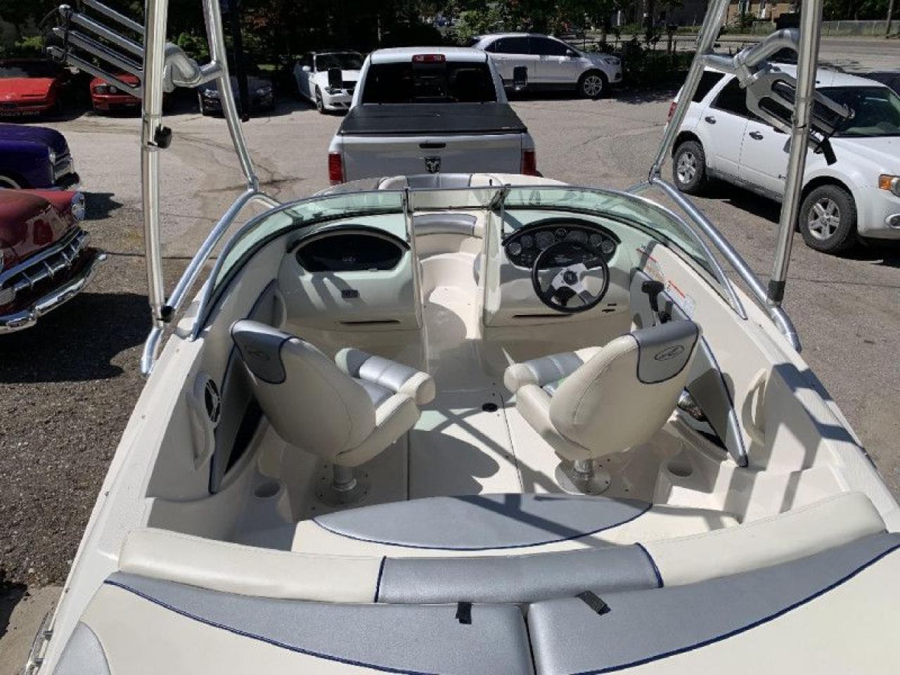 2009 Searay 185 | LIKE NEW CONDITION | ONLY 113 HOURS | Photo2