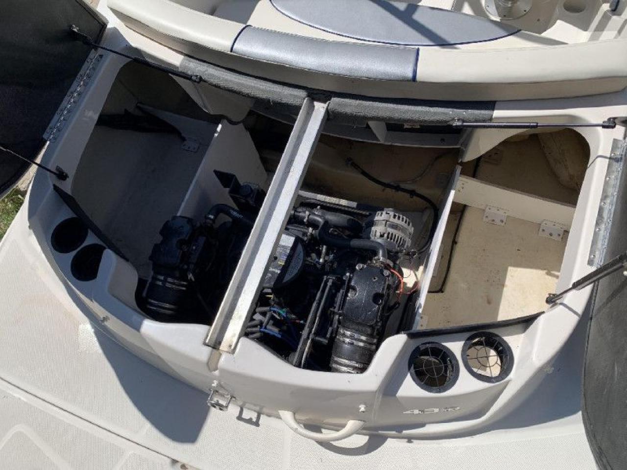 2009 Searay 185 | LIKE NEW CONDITION | ONLY 113 HOURS | - Photo #20