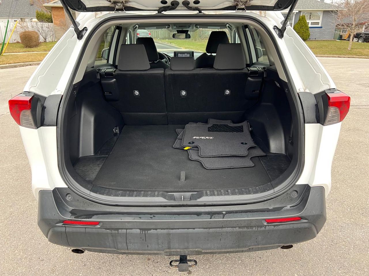 2019 Toyota RAV4 LE - Photo #12