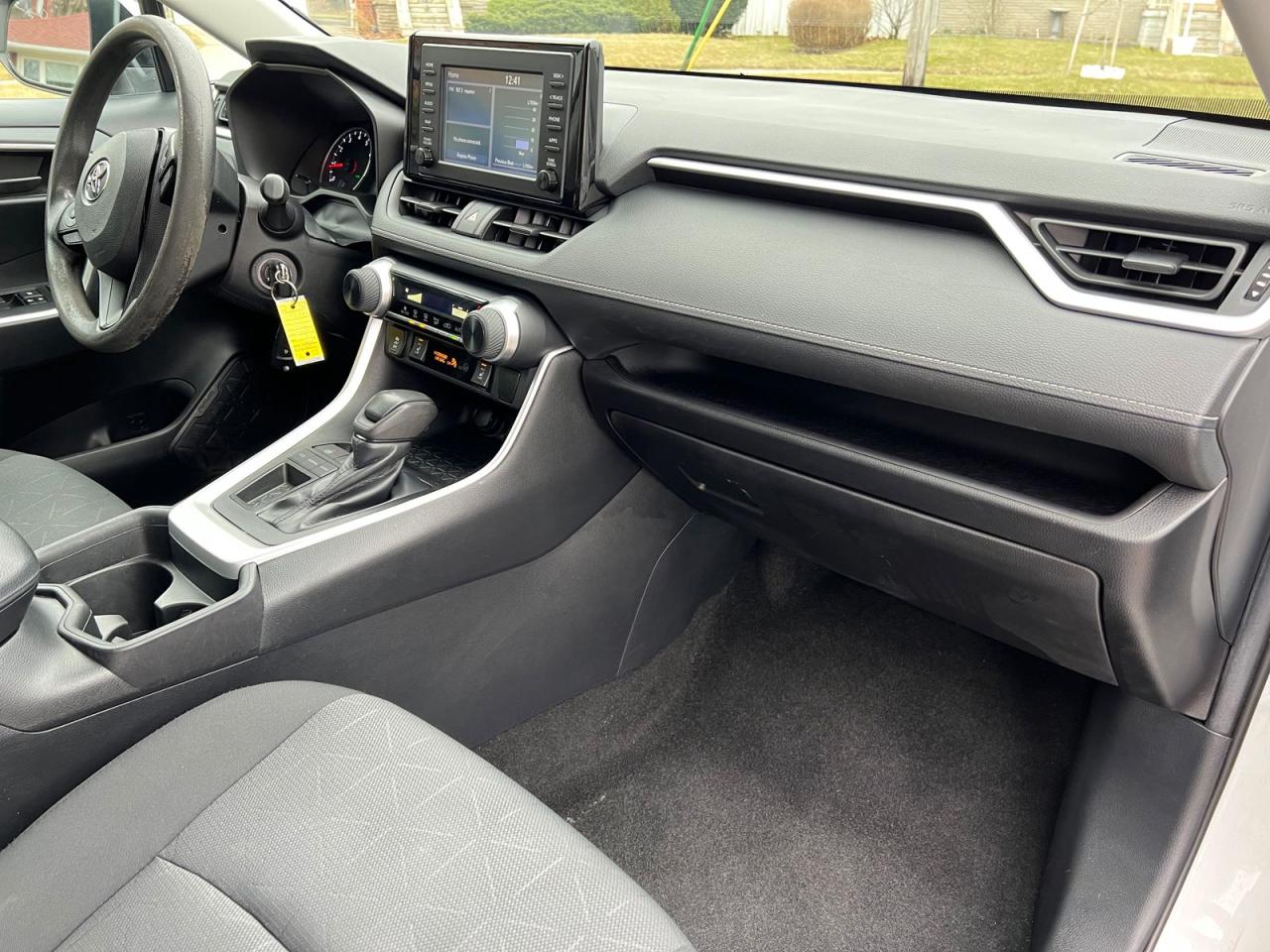 2019 Toyota RAV4 LE - Photo #10