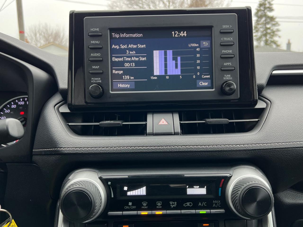 2019 Toyota RAV4 LE - Photo #27