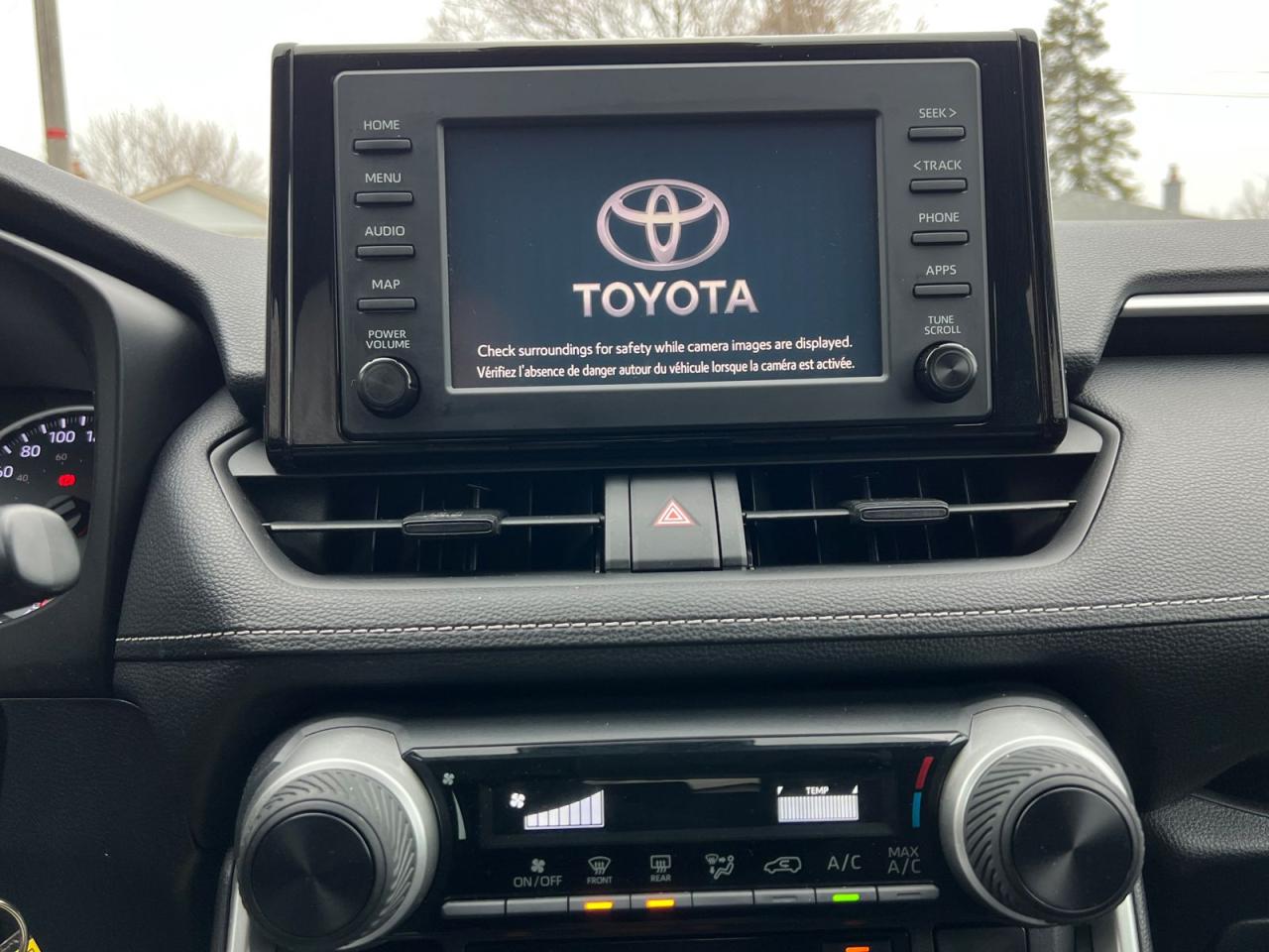 2019 Toyota RAV4 LE - Photo #30
