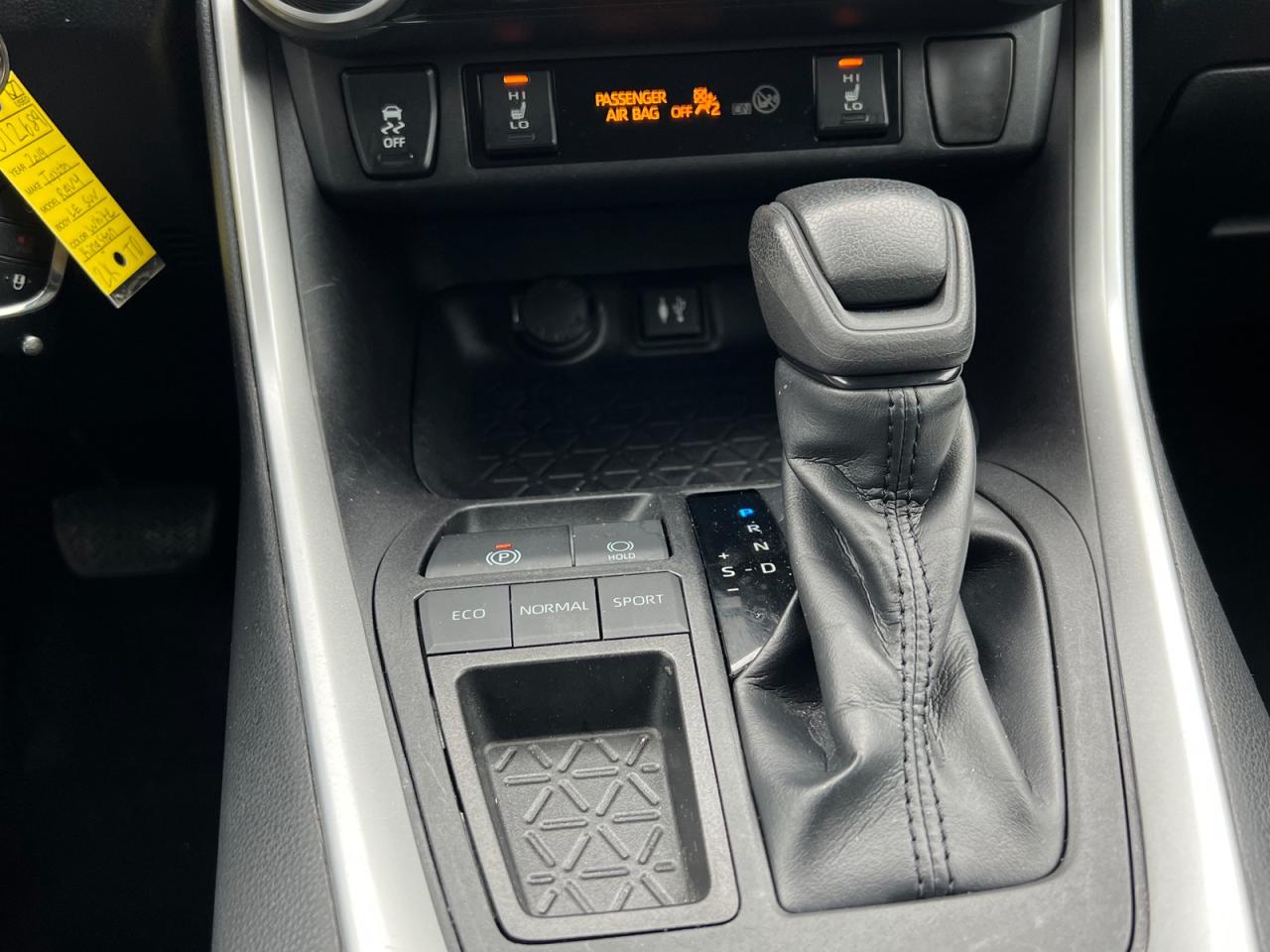 2019 Toyota RAV4 LE - Photo #25