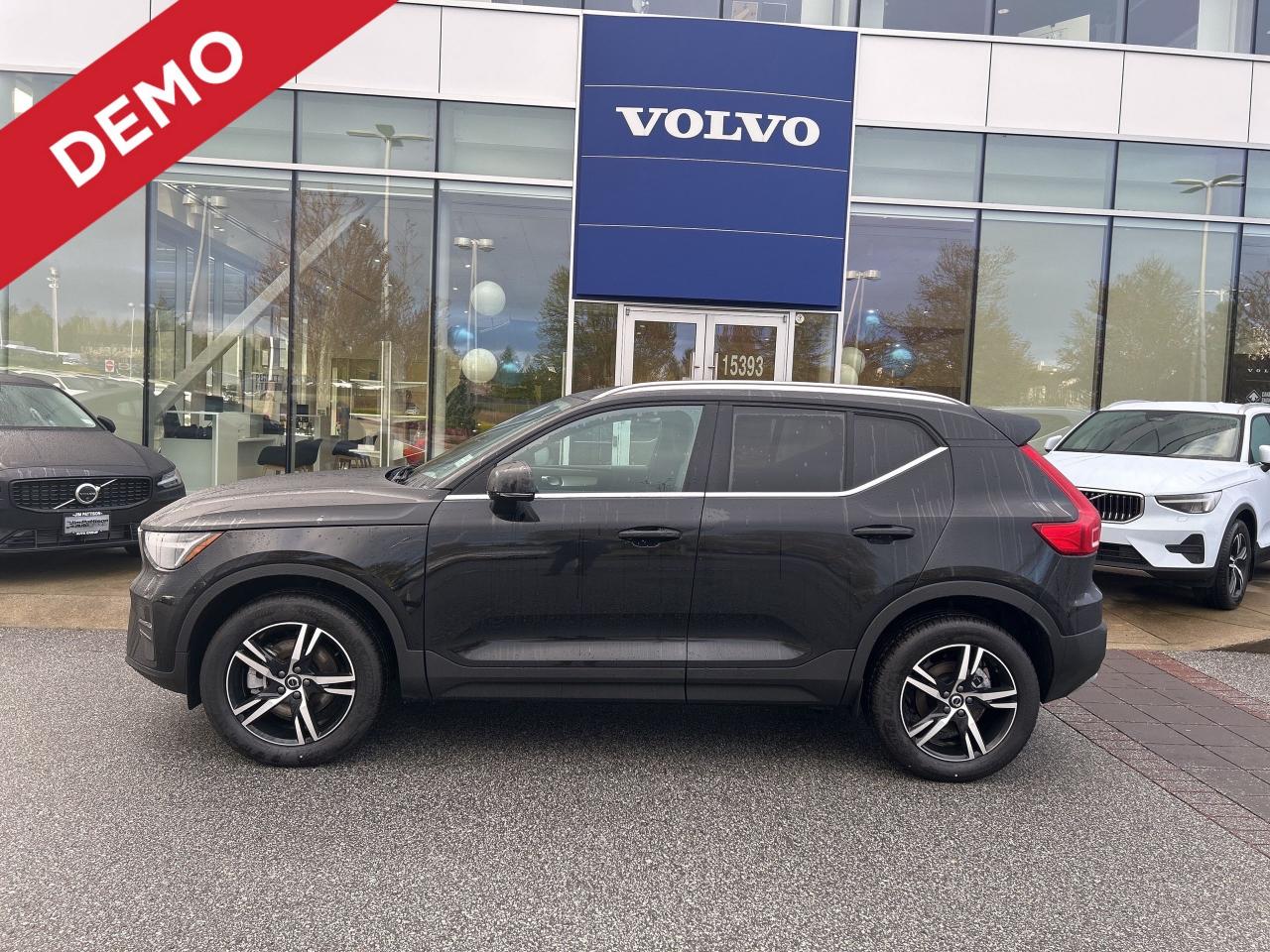 New 2025 Volvo XC40 B5 AWD Core Bright Theme for sale in Surrey, BC