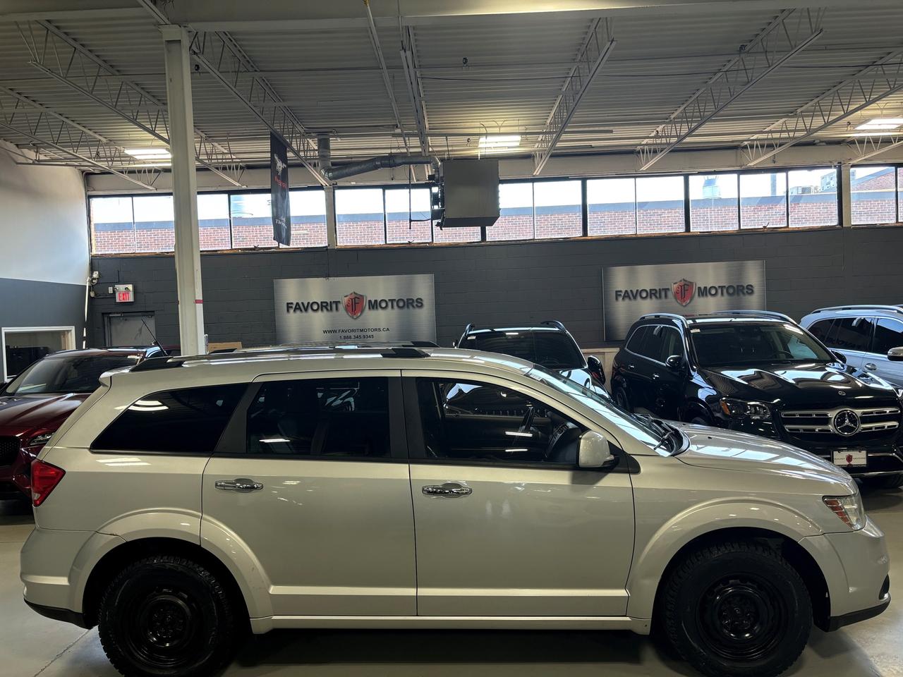 2011 Dodge Journey R-T AWD|V6POWERED|ALPINEAUDIO|LEATHER|SIRIUSXM|+++ Photo