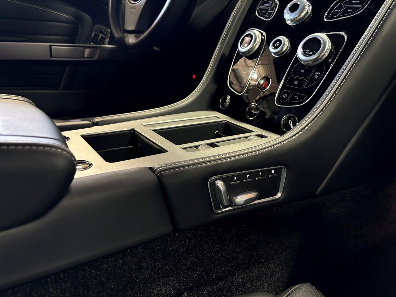 2016 Aston Martin DB9 GT|V12|RWD|COUPE|NAV|POWERSEATS|LEATHER|BACKUPCAM| - Photo #23