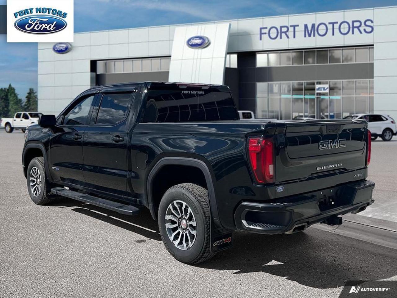 2021 GMC Sierra 1500 AT4 Photo3