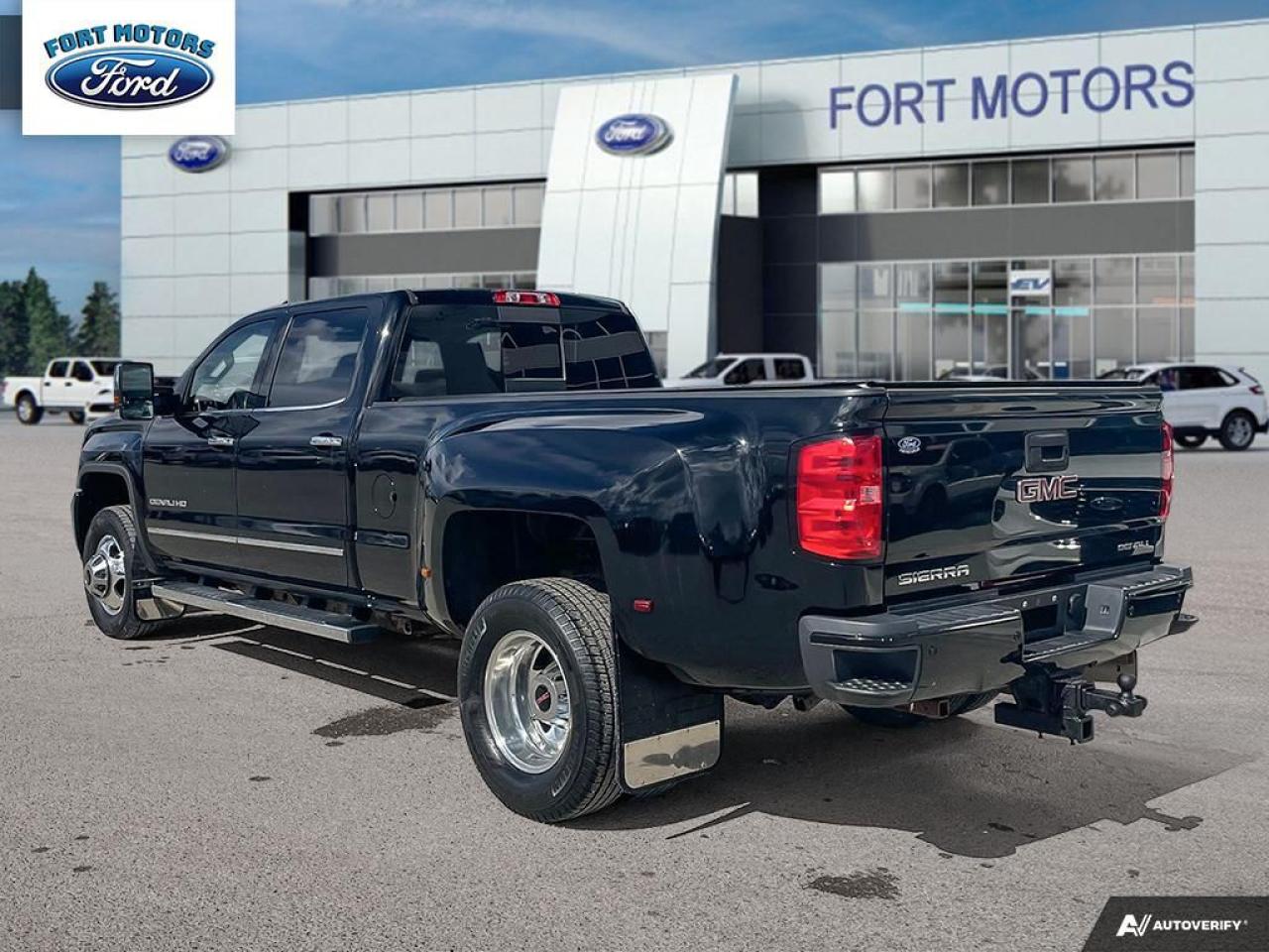 2015 GMC Sierra 3500 Denali Photo