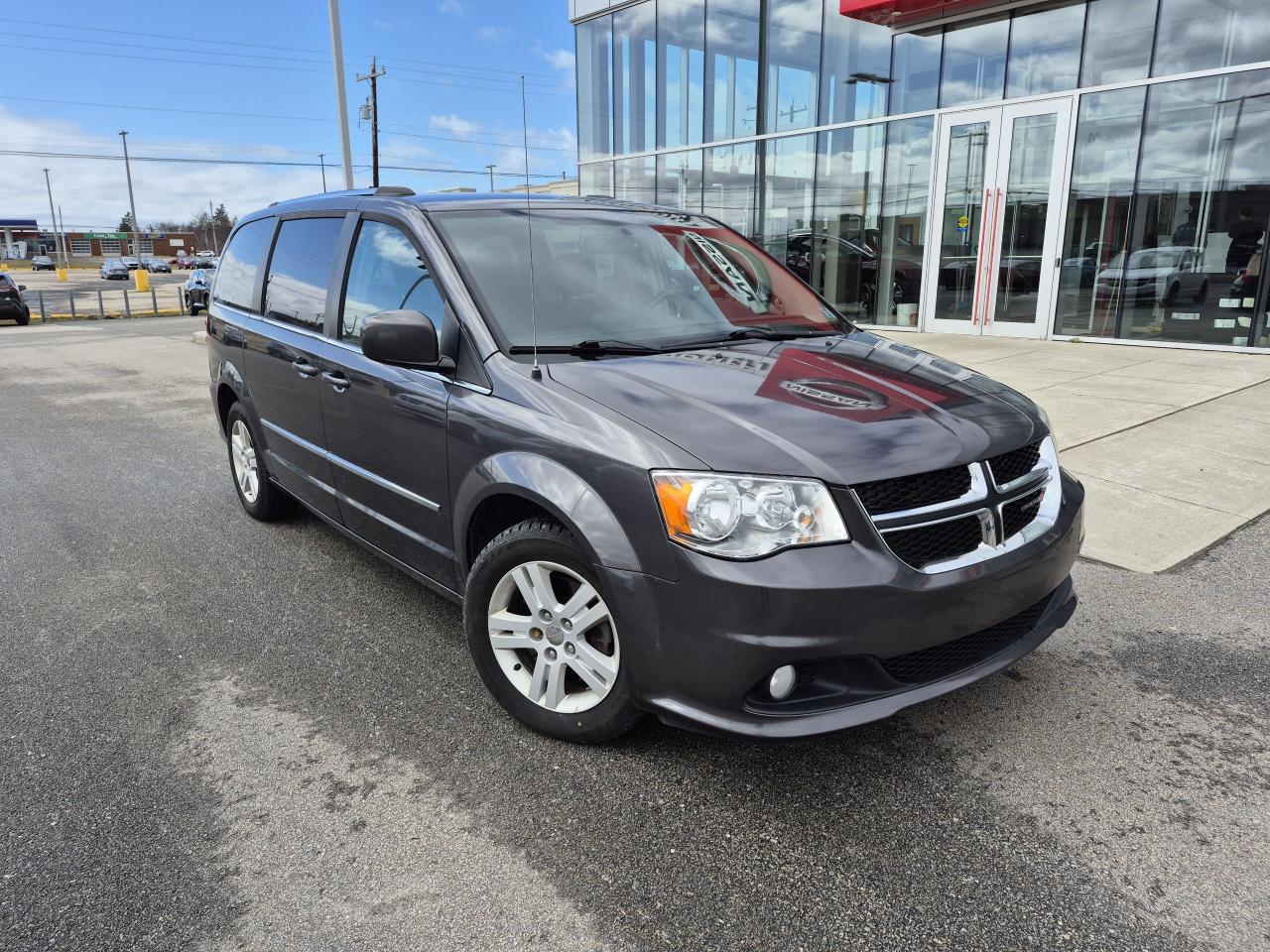 2016 Dodge Grand Caravan Crew