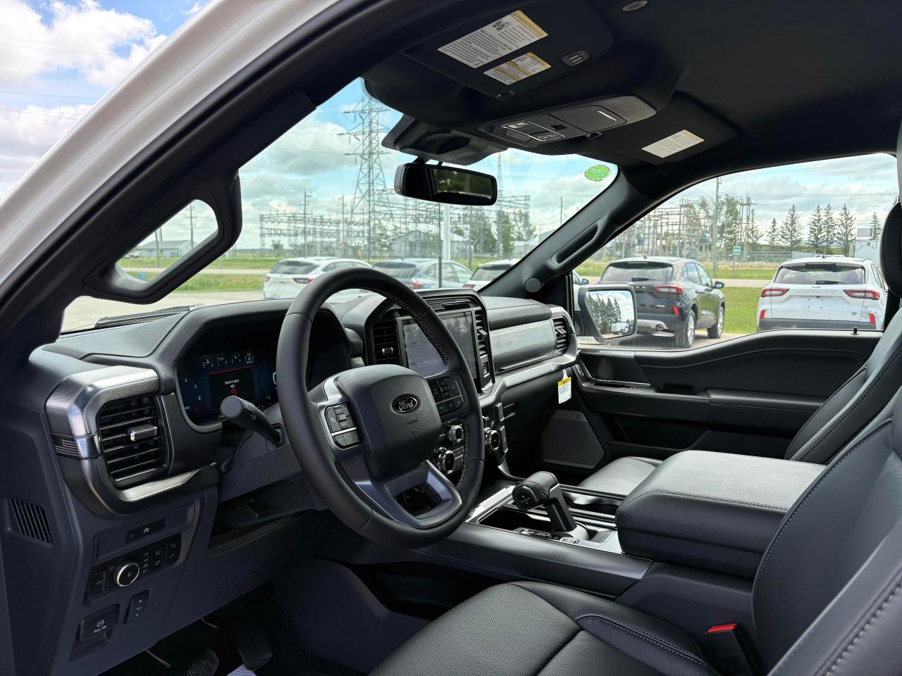 2025 Ford F-150 Lariat 4WD SuperCrew 5.5' Box Photo5