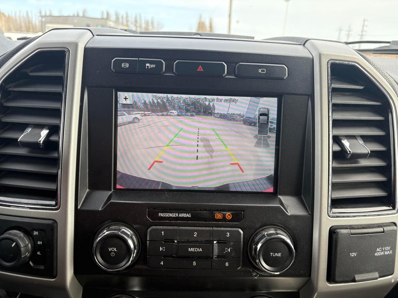 2019 Ford F-350 Lariat Photo5