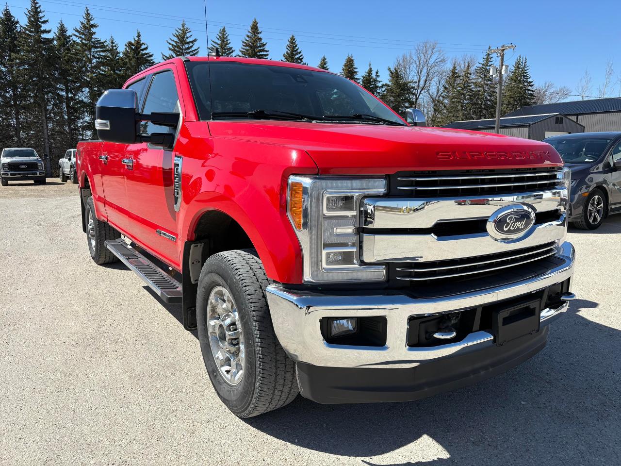 2019 Ford F-350 Lariat Photo3