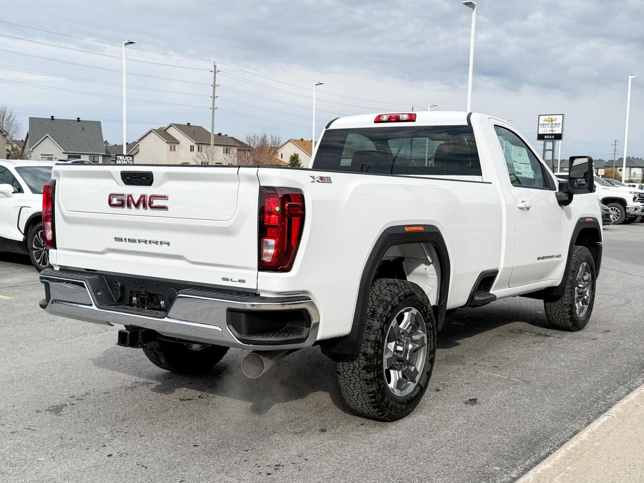 2025 GMC Sierra 3500 HD SLE 6.6L V8 DURAMAX WITH REMOTE START/ENTRY, HEATED SEATS, HEATED STEERING WHEEL, CRUISE CONTROL, VINYL FLOORING, HD REAR VISION CAMERA, APPLE CARPLAY AND ANDROID AUTO Photo