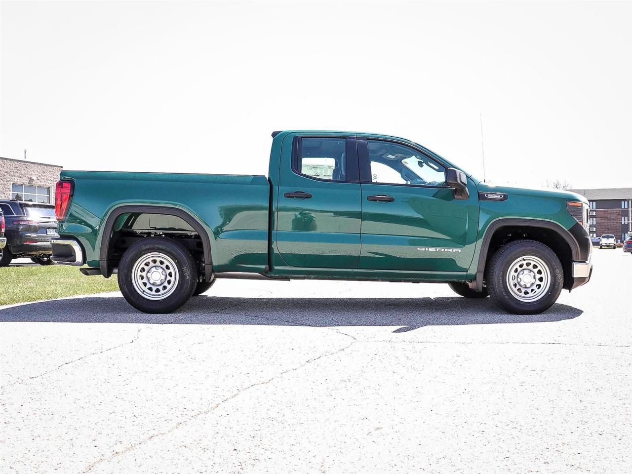 2025 GMC Sierra 1500 PRO Photo2
