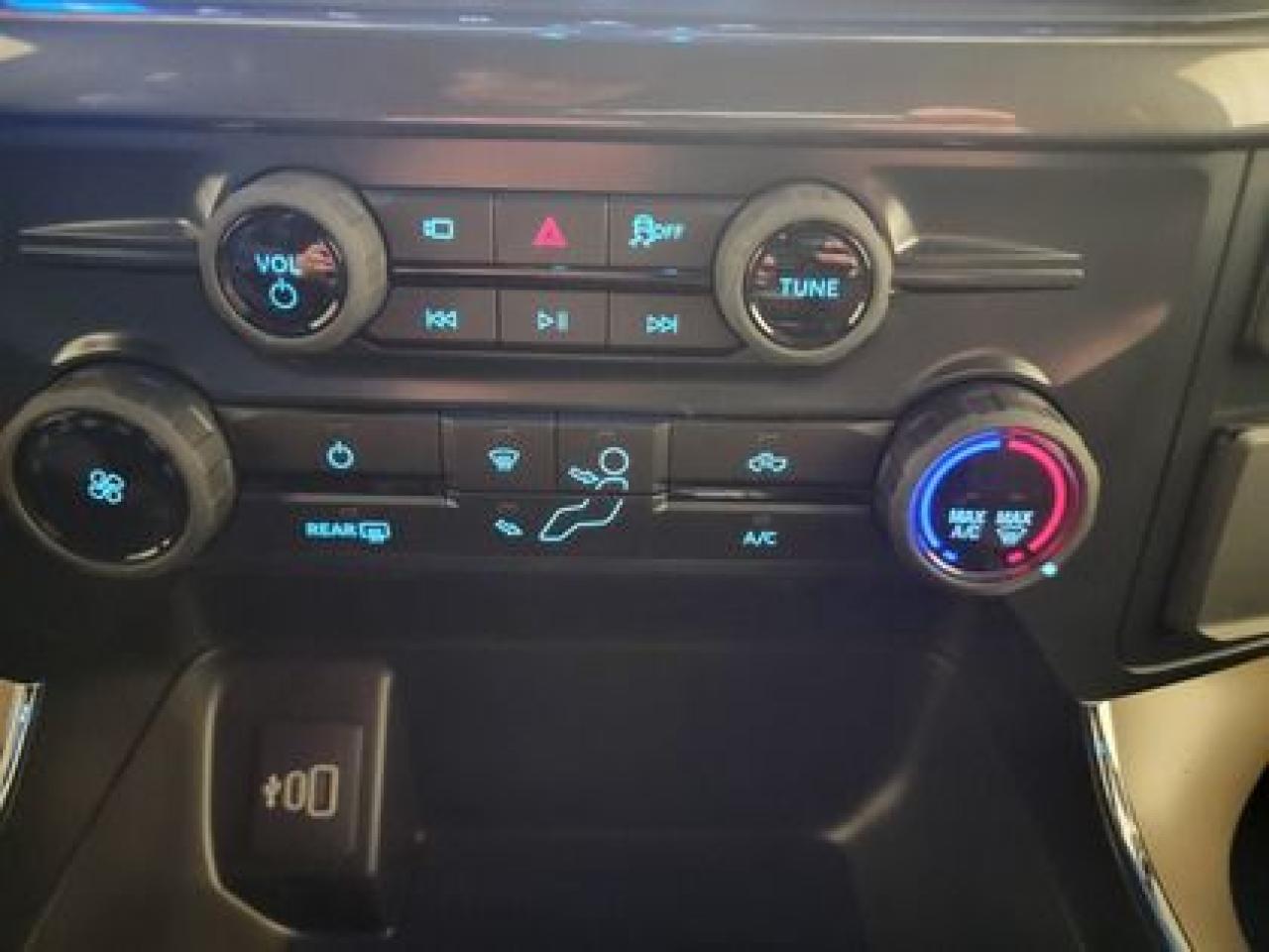 12377352