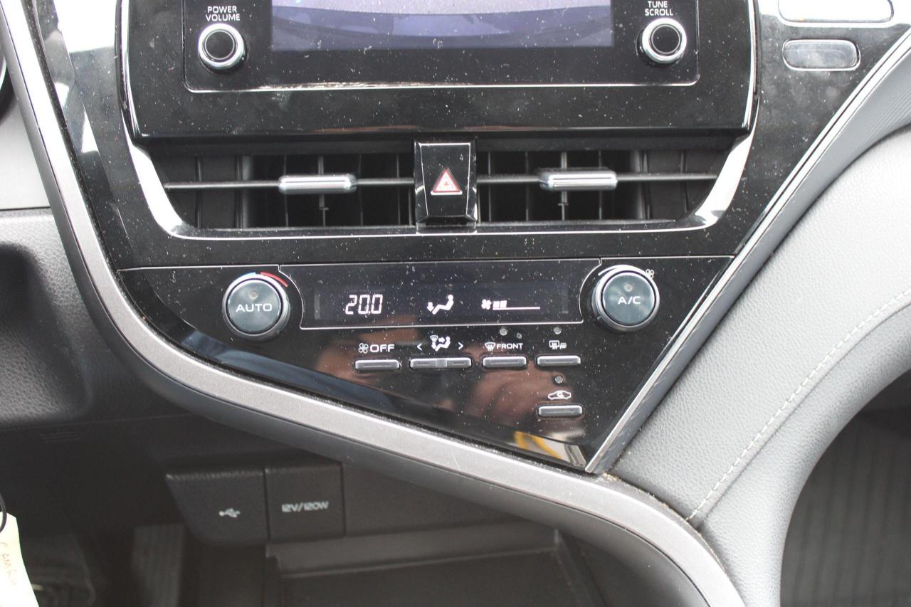 2022 Toyota Camry SE Auto - Photo #15