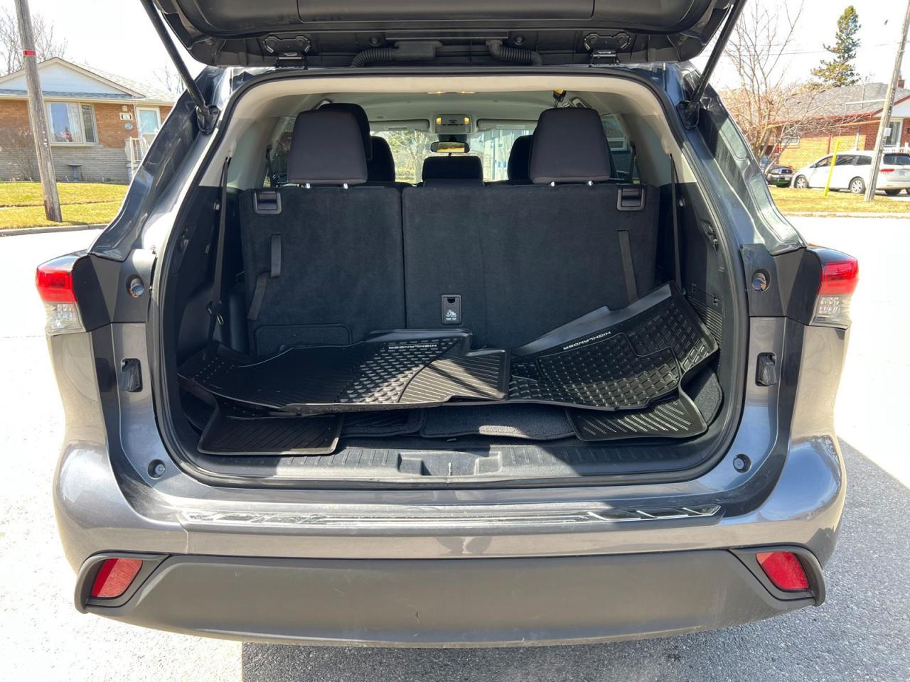 2020 Toyota Highlander L - Photo #14