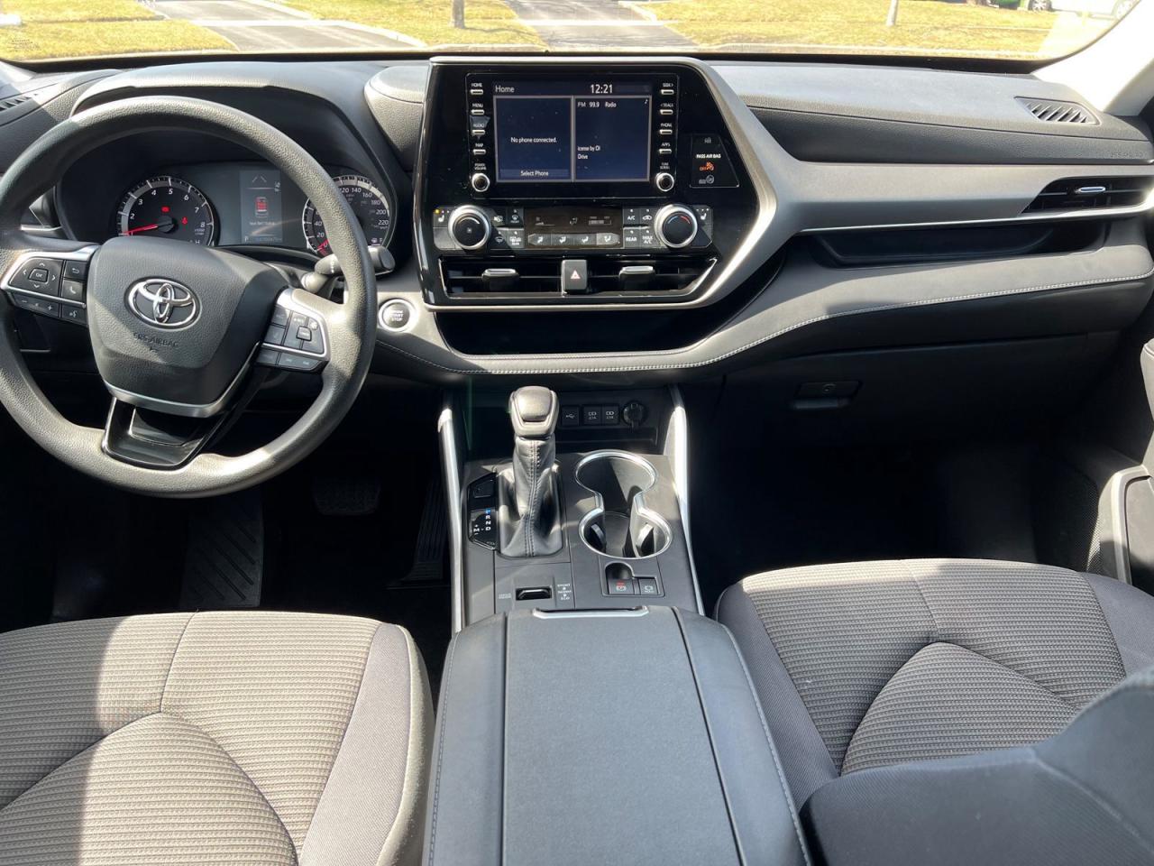 2020 Toyota Highlander L - Photo #17