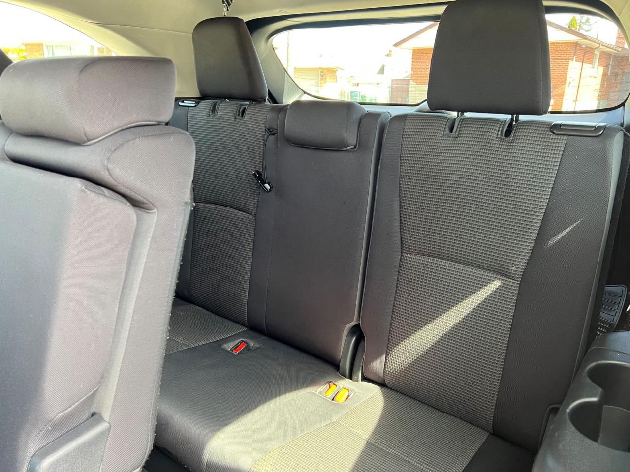 2020 Toyota Highlander L - Photo #16