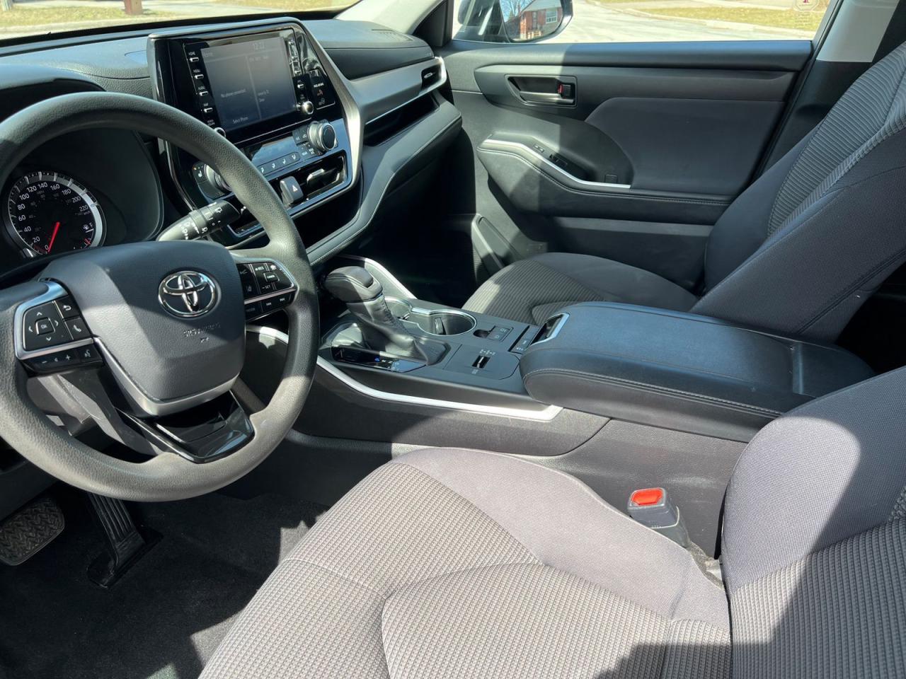 2020 Toyota Highlander L - Photo #22