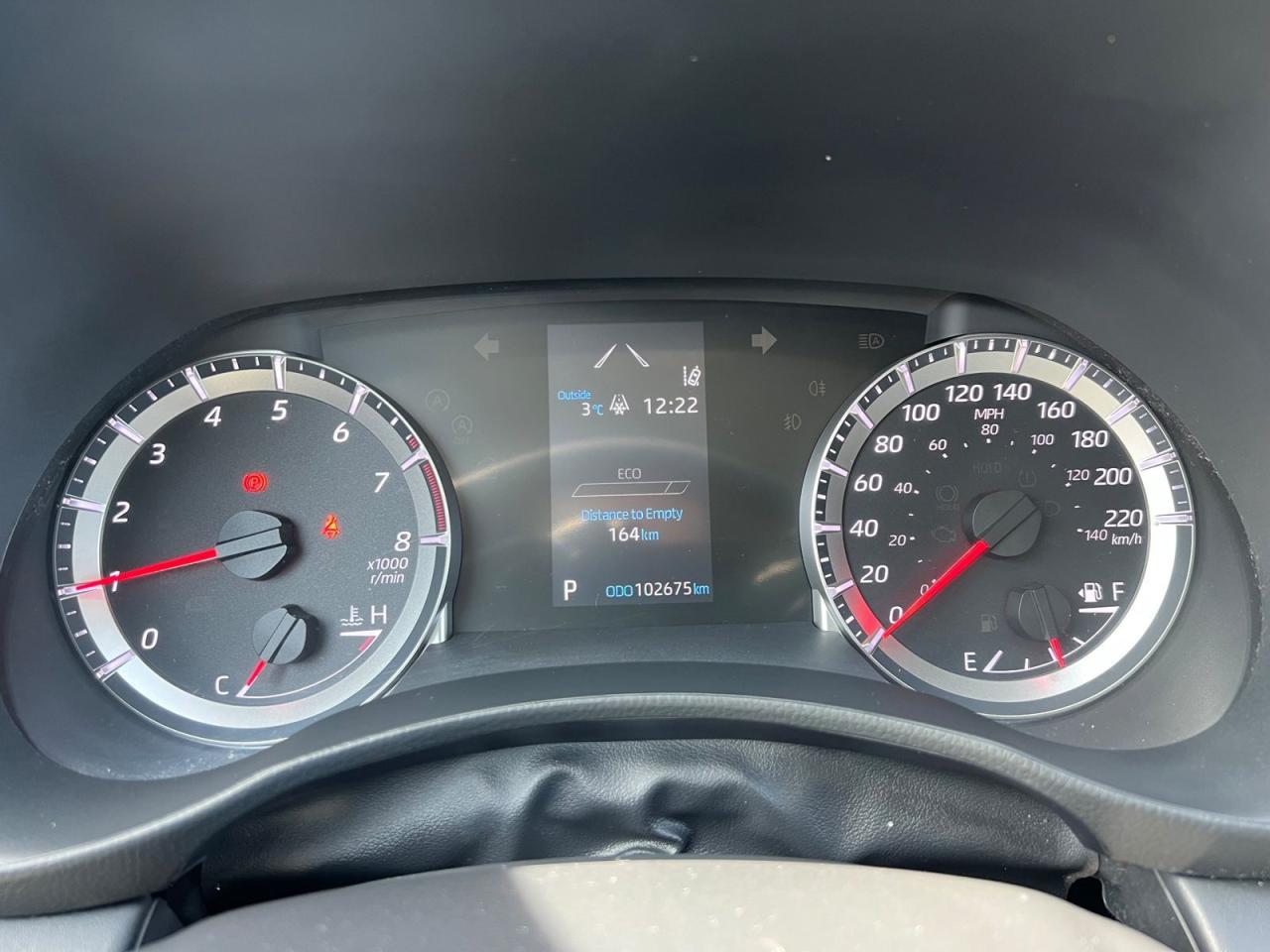 2020 Toyota Highlander L - Photo #25