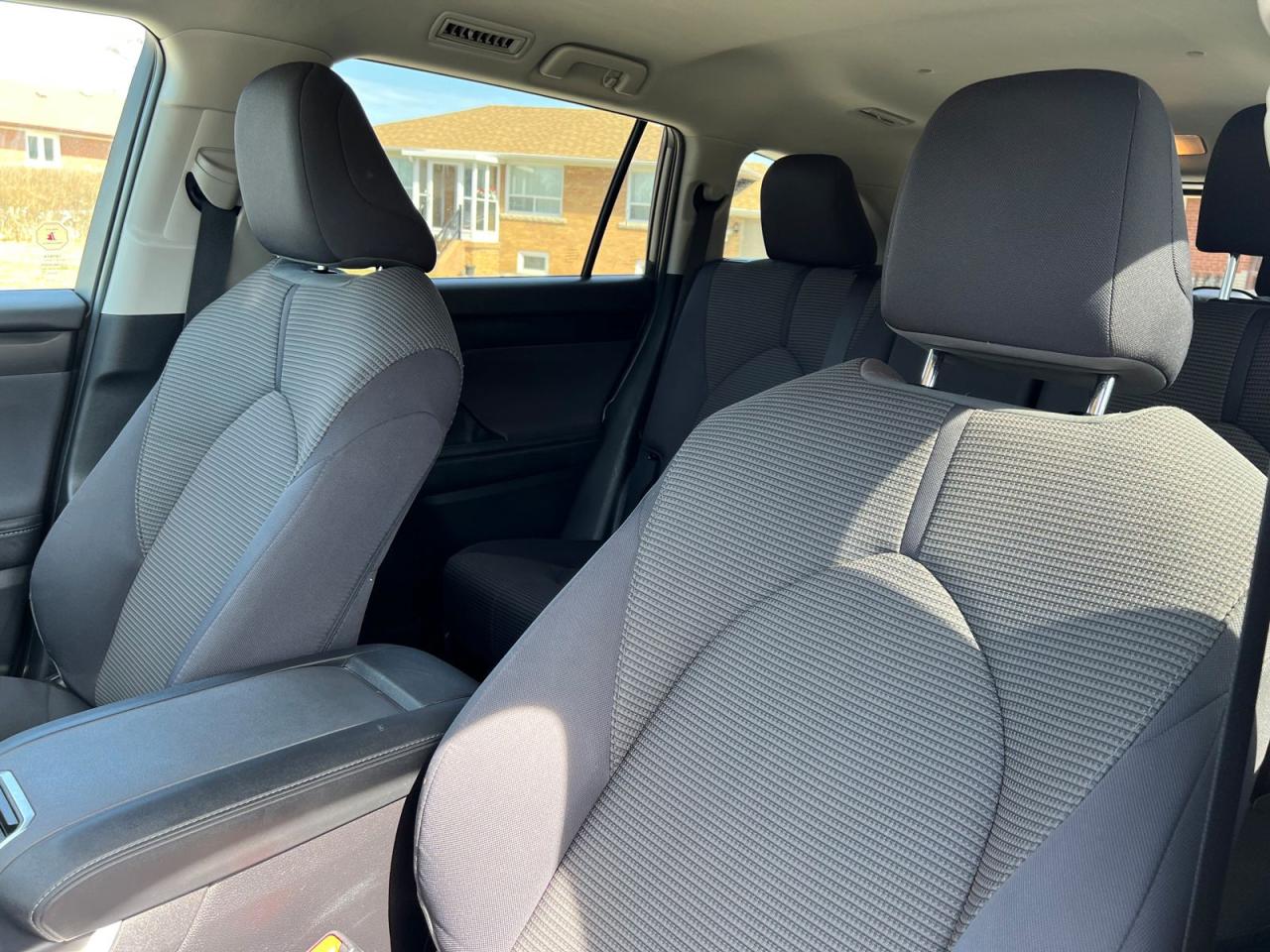 2020 Toyota Highlander L - Photo #23