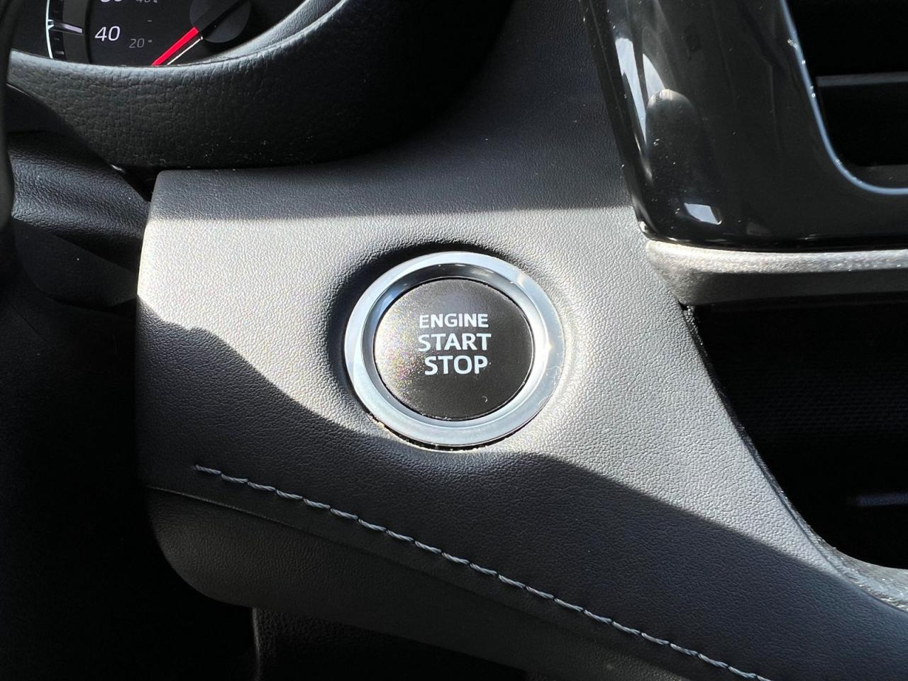 2020 Toyota Highlander L - Photo #27