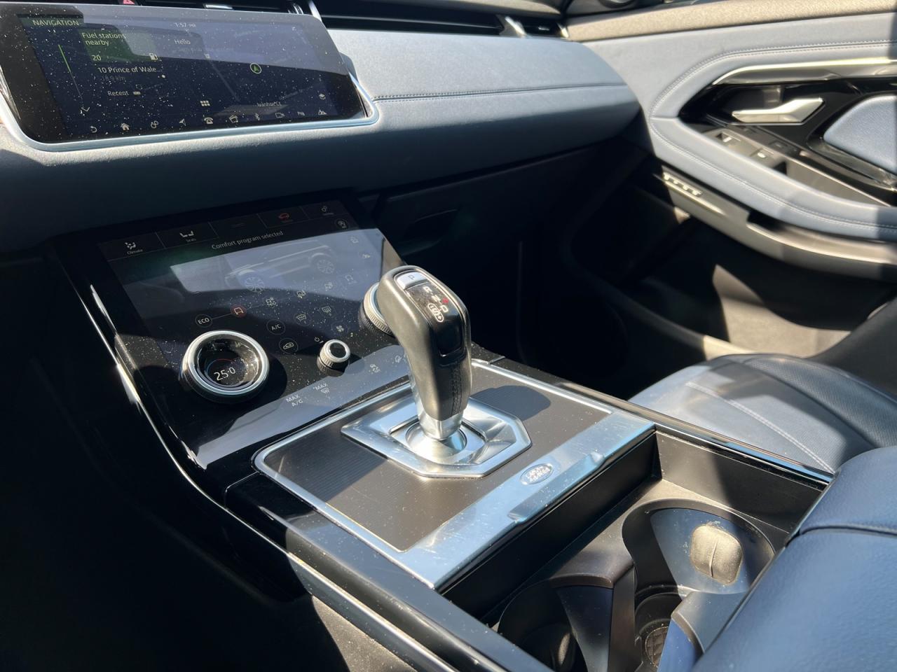 2020 Land Rover Evoque S - Photo #29