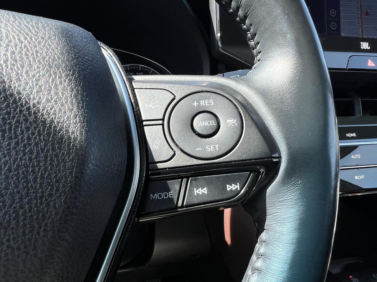2022 Toyota Venza LIMITED - Photo #23