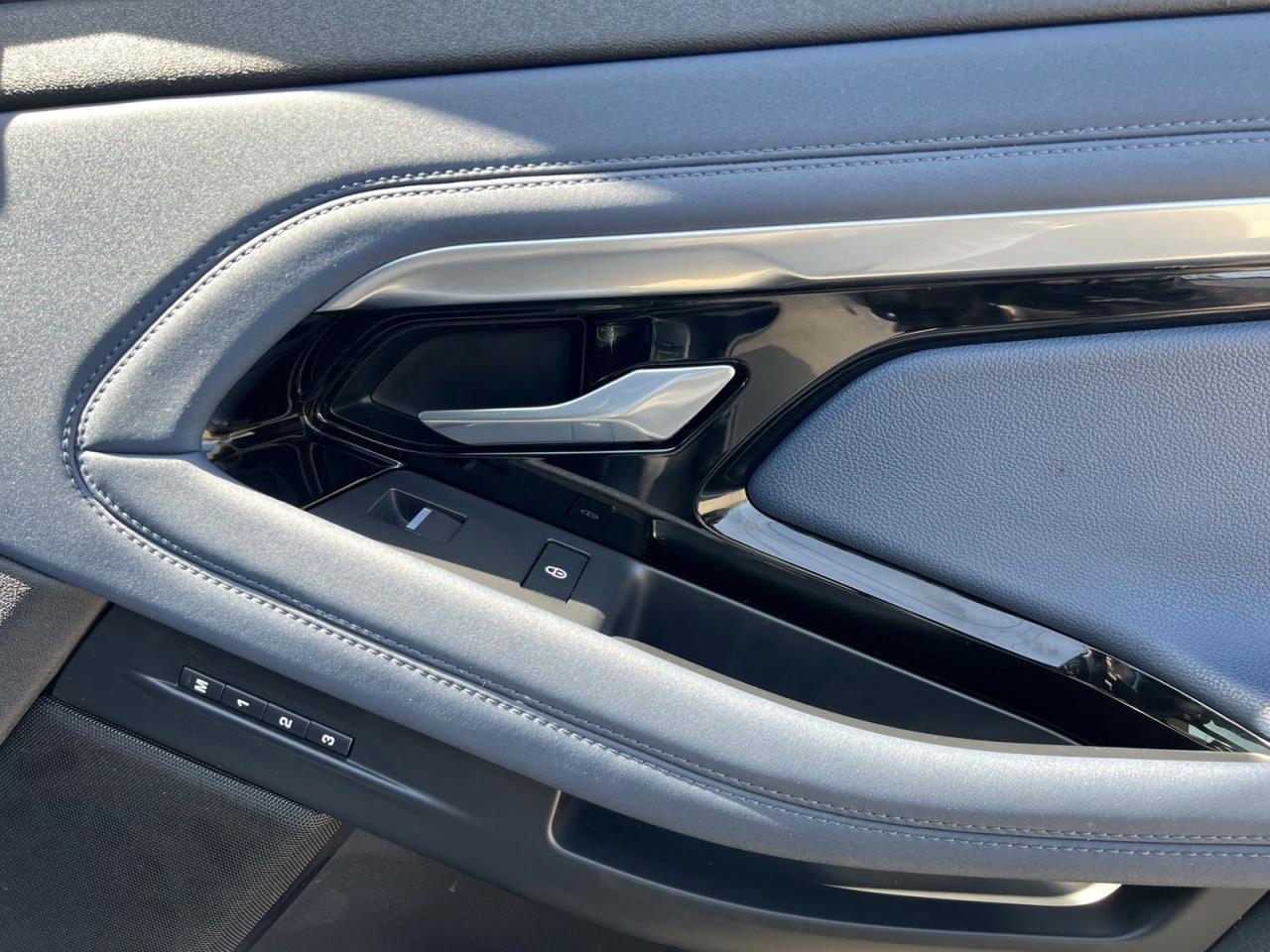 2020 Land Rover Evoque S - Photo #11