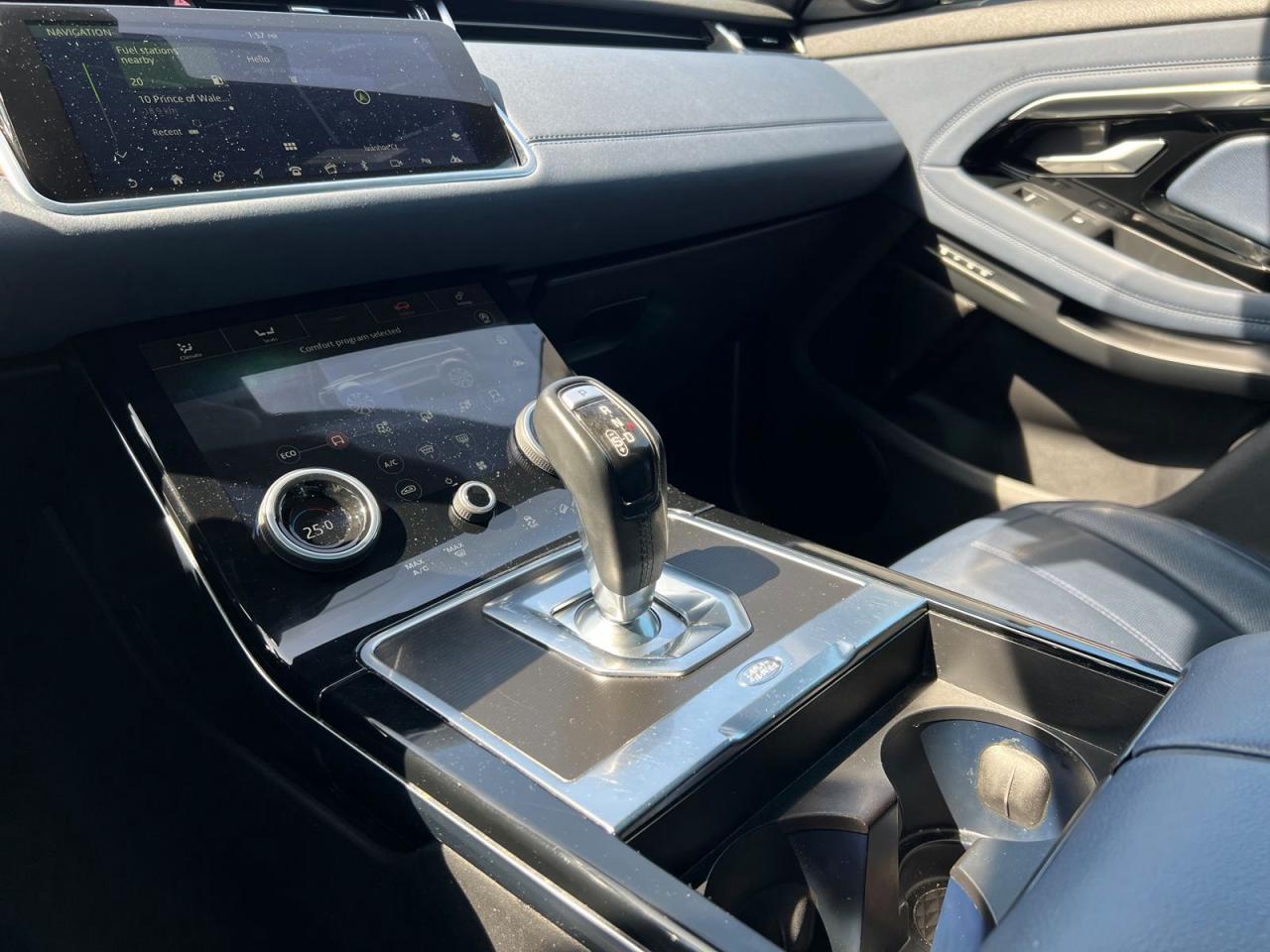 2020 Land Rover Evoque S - Photo #29