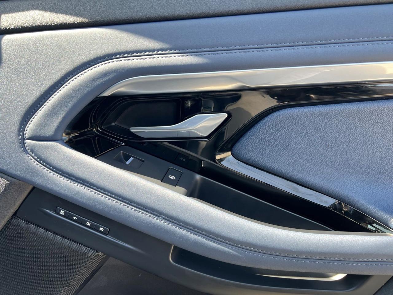 2020 Land Rover Evoque S - Photo #11