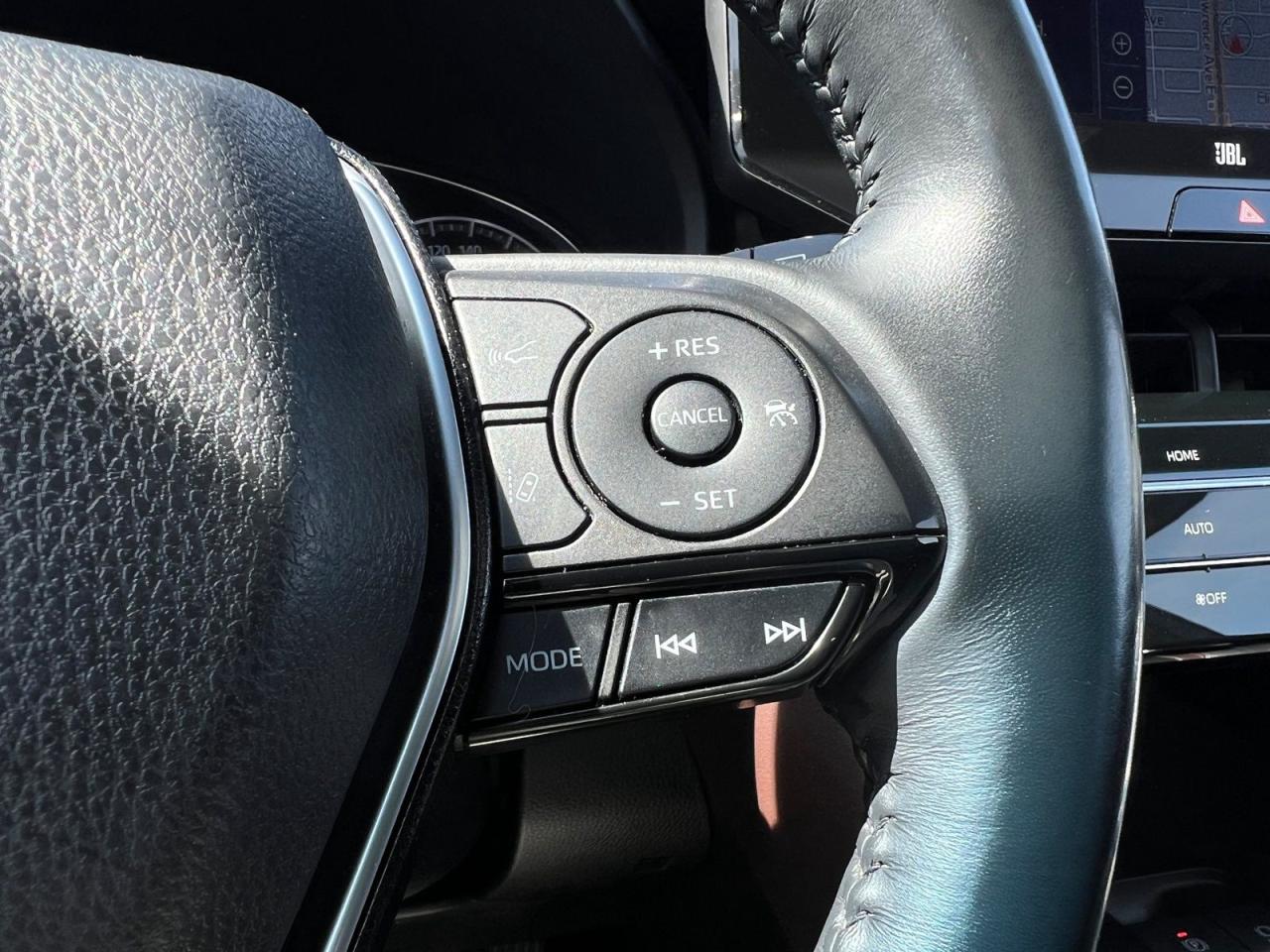 2022 Toyota Venza LIMITED - Photo #23