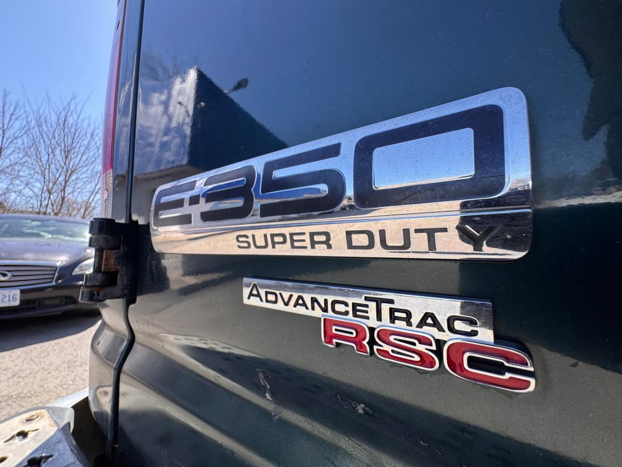2013 Ford Econoline E-350 Super Duty Commercial - Photo #20