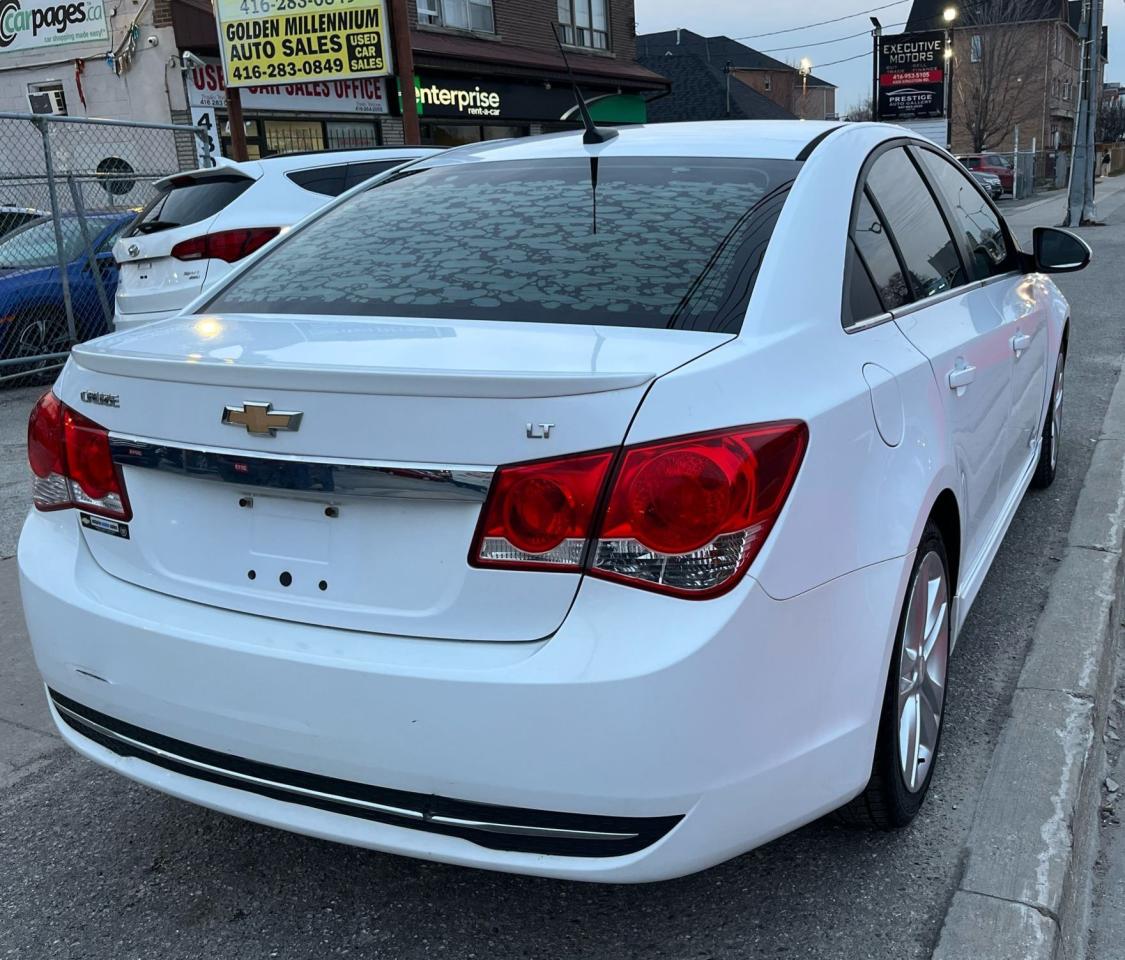 2012 Chevrolet Cruze LT - Sunroof - Bluetooth - Cruise Control - Nice!! Photo4