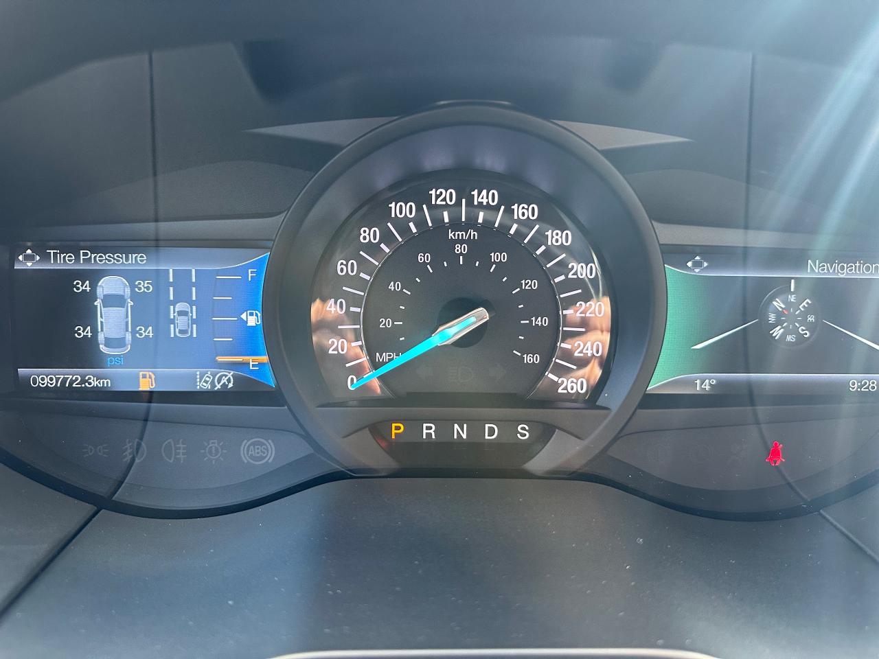 2020 Ford Edge Titanium Photo5
