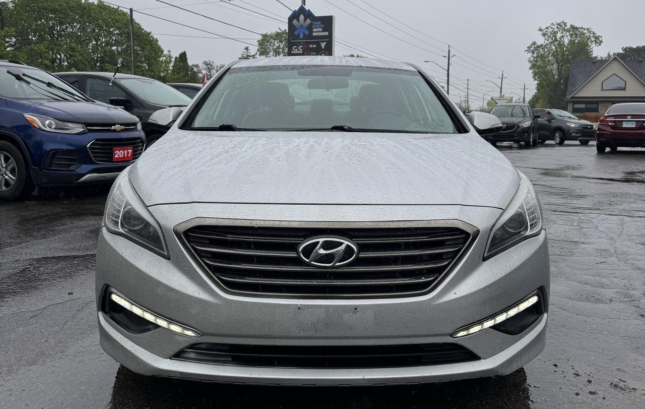 2015 Hyundai Sonata 4dr Sdn 2.4L Auto GLS - Photo #2