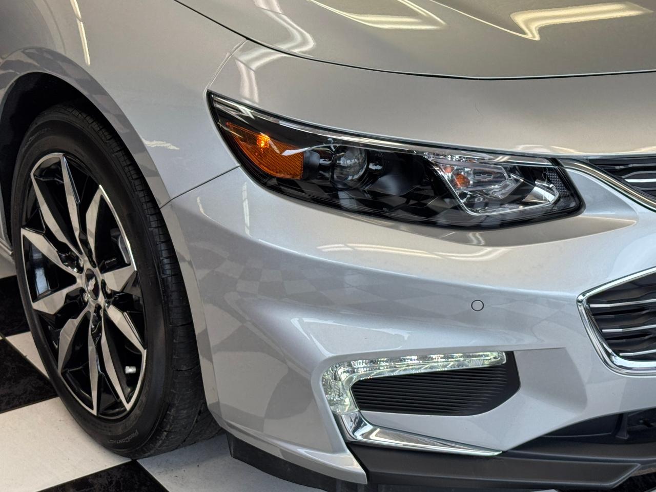 2018 Chevrolet Malibu LT+Roof+Leather+GPS+BOSE Sound+Leather+CLEANCARFAX Photo39