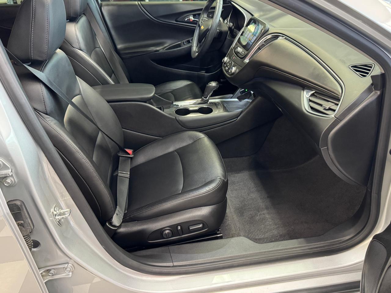 2018 Chevrolet Malibu LT+Roof+Leather+GPS+BOSE Sound+Leather+CLEANCARFAX Photo26