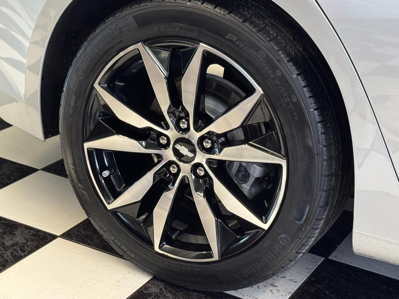 2018 Chevrolet Malibu LT+Roof+Leather+GPS+BOSE Sound+Leather+CLEANCARFAX Photo55