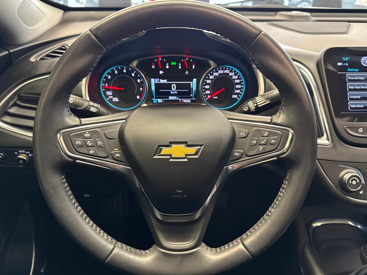 2018 Chevrolet Malibu LT+Roof+Leather+GPS+BOSE Sound+Leather+CLEANCARFAX - Photo #15